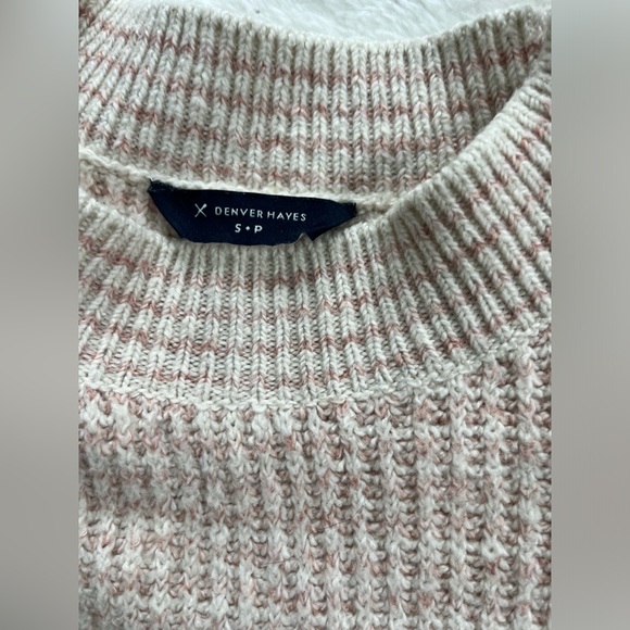 2 for 1!!!Denver Hayes knit tops - Picture 4 of 5